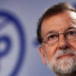 (lavanguardia.com). Rajoy deja el acta de diputado y pide el reingreso en el cuerpo de registradores.